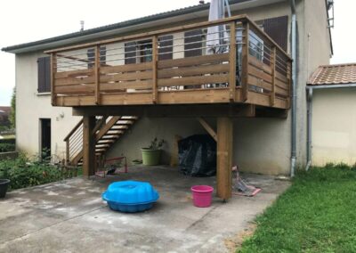 Création de terrasse bois en élévation à Cerville