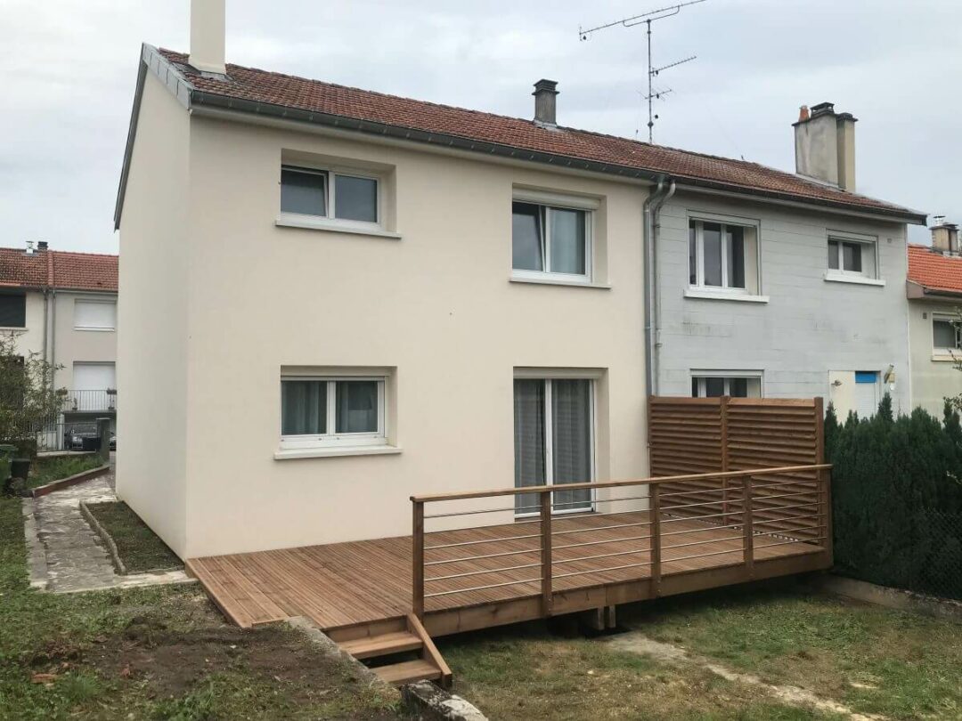 Création de terrasse bois en élévation à Jarville