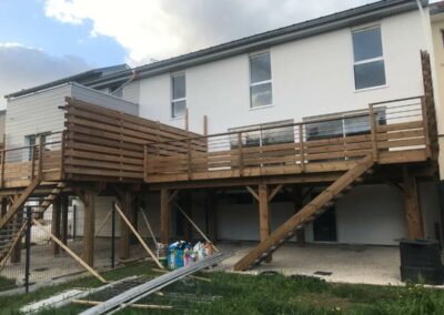 Création de terrasse bois en élévation Saint-Max